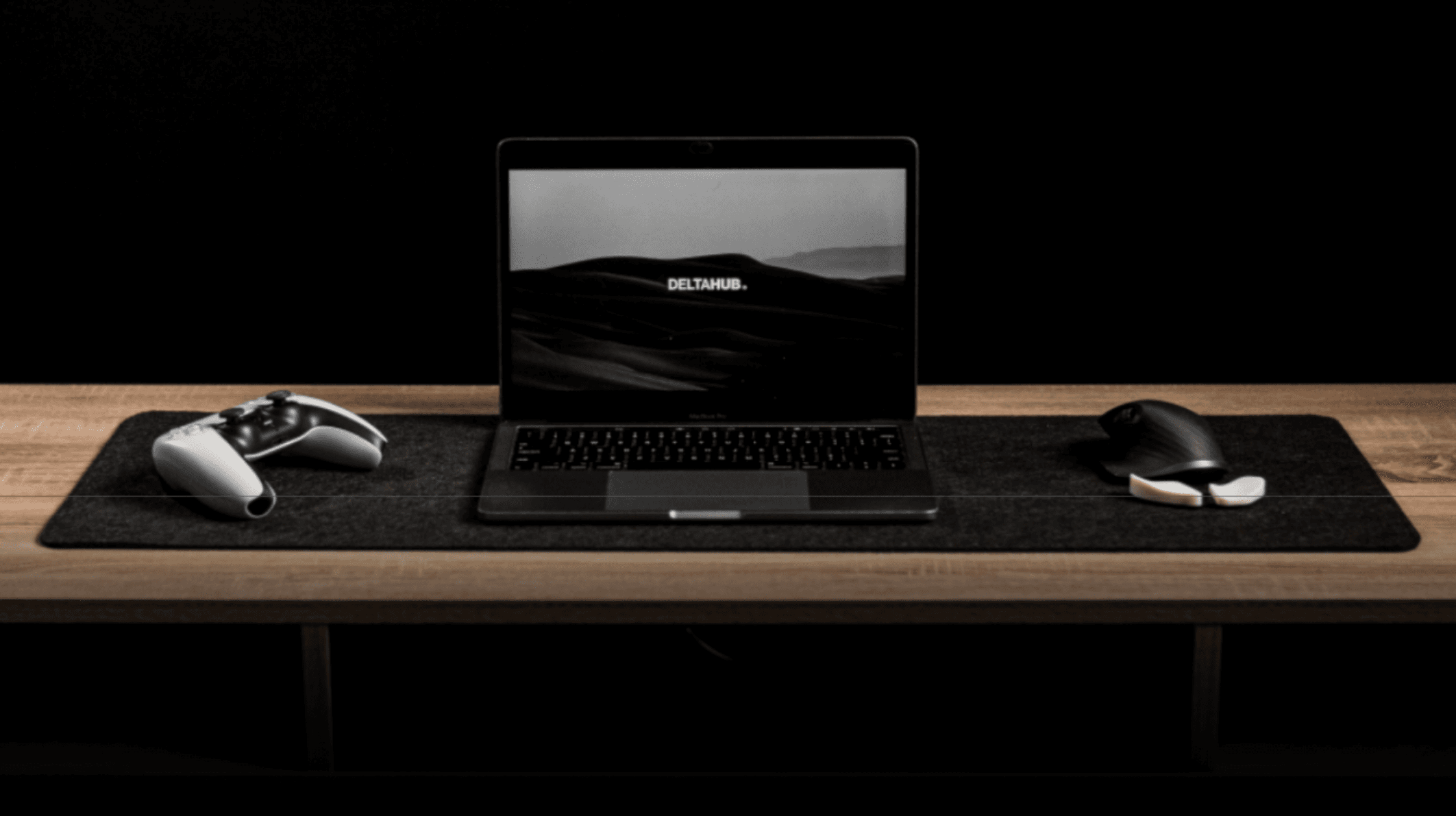 07 Deskpad_Dark_Grey.png